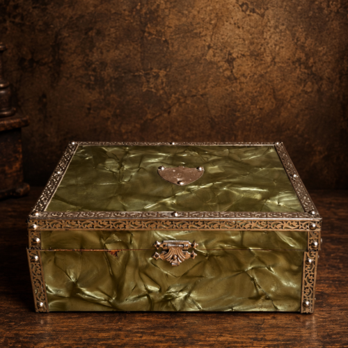 Vintage Green Pearl-Finish Jewellery Box with Ornate Metal Jali Work & Removable Tray