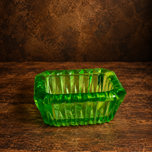 Vintage Emerald Green Glass Bowl – Geometric Square Design