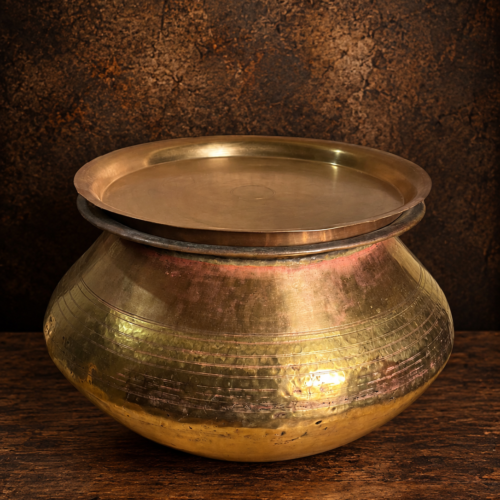 Vintage brass extra large size degchi with lid