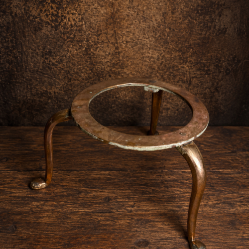 Vintage brass solid weight large size pot stand