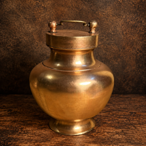 Vintage Brass holly Water Storage Pot with Screw Lid & Carry Handle – Traditional Indian Lidded Vessel