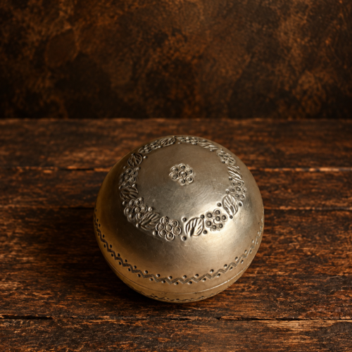 Vintage Hand-Carved German Silver Small Round Box with Floral Design – Traditional Jewellery & Keepsake Box